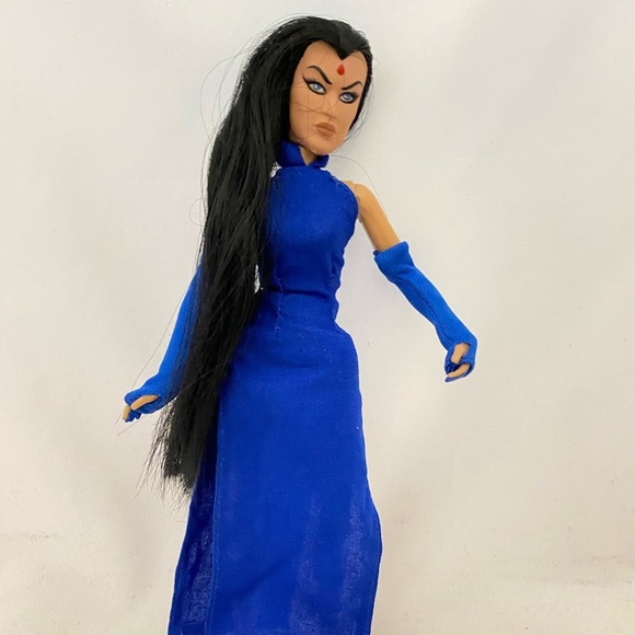 DC Comics Retro Style 8 Inch Figures New Teen Titans Series: Raven - Picture 1 of 12